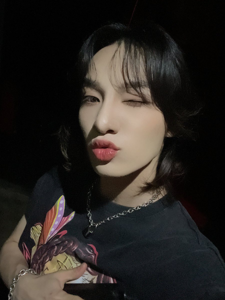 [#휘준]

브라질 팬분들 에너지 다 받고 갑니다🖤🤟💎

Levando toda a energia de vocês comigo🖤🤟💎

#MCND #엠씨엔디 #HUIJUN
#WORLD_ADVENTURE_2023
#MCNDnoBrasil