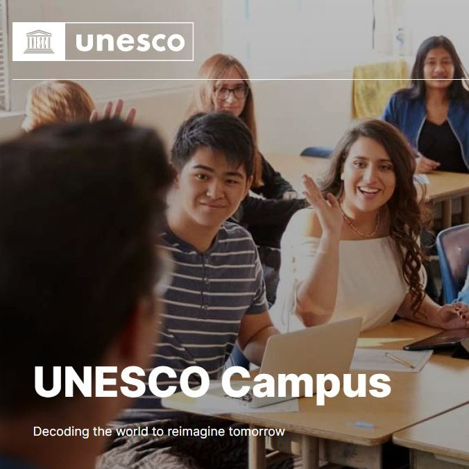 📢3 facts on #UNESCOCampus: 1. Young people & experts discuss major issues 2. Students worldwide participate 3. At #UNESCO HQ 📷 & remotely Stay tuned and discover more: on.unesco.org/3oMa3Of #DigiSkills #TECH4ALL