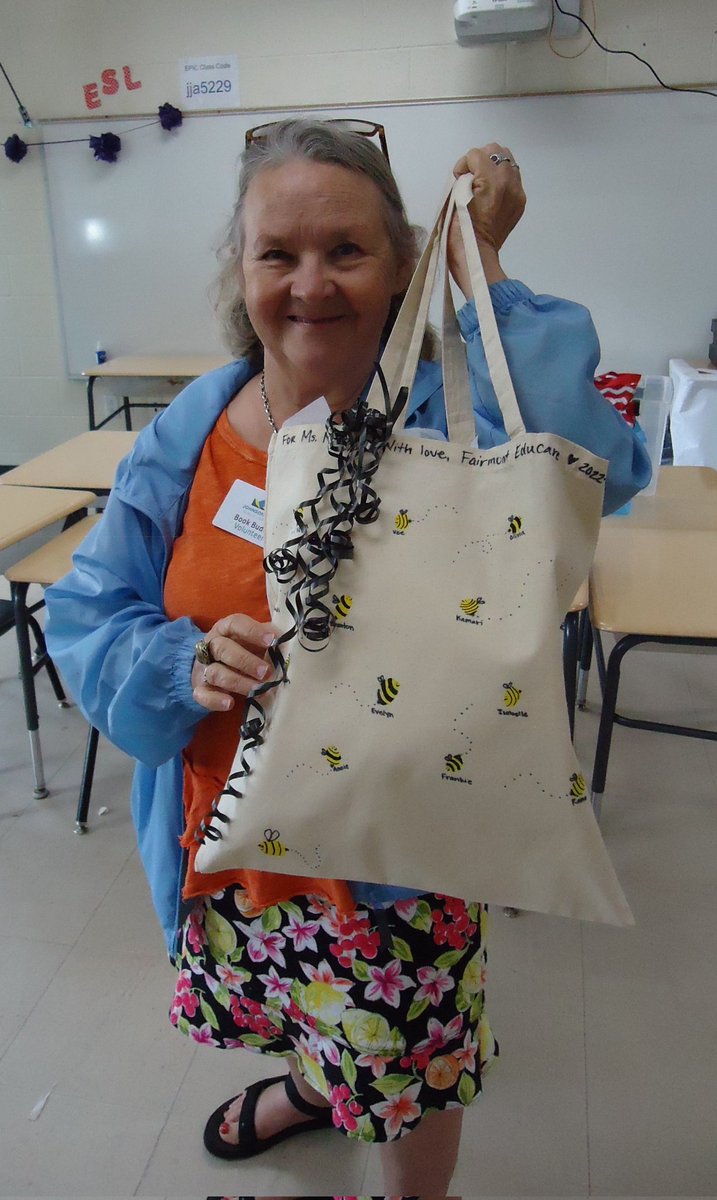 fmteducare's tweet photo. Ms. Mary from JCPL read NOBODY LIKES A GOBLIN to our Middles & Littles π©Ά & they made goblin masks #MoreGoblins @BenHatke #ThankYouMsMary β€οΈ #ReadToUs π #WeLoveBooks #WeMadeHerAPresent π #AndThrewHerAParty πβ€οΈ #WeLoveYou #JCPLOutreach @JCPublicLibrary https://t.co/YRGM1x8fiW