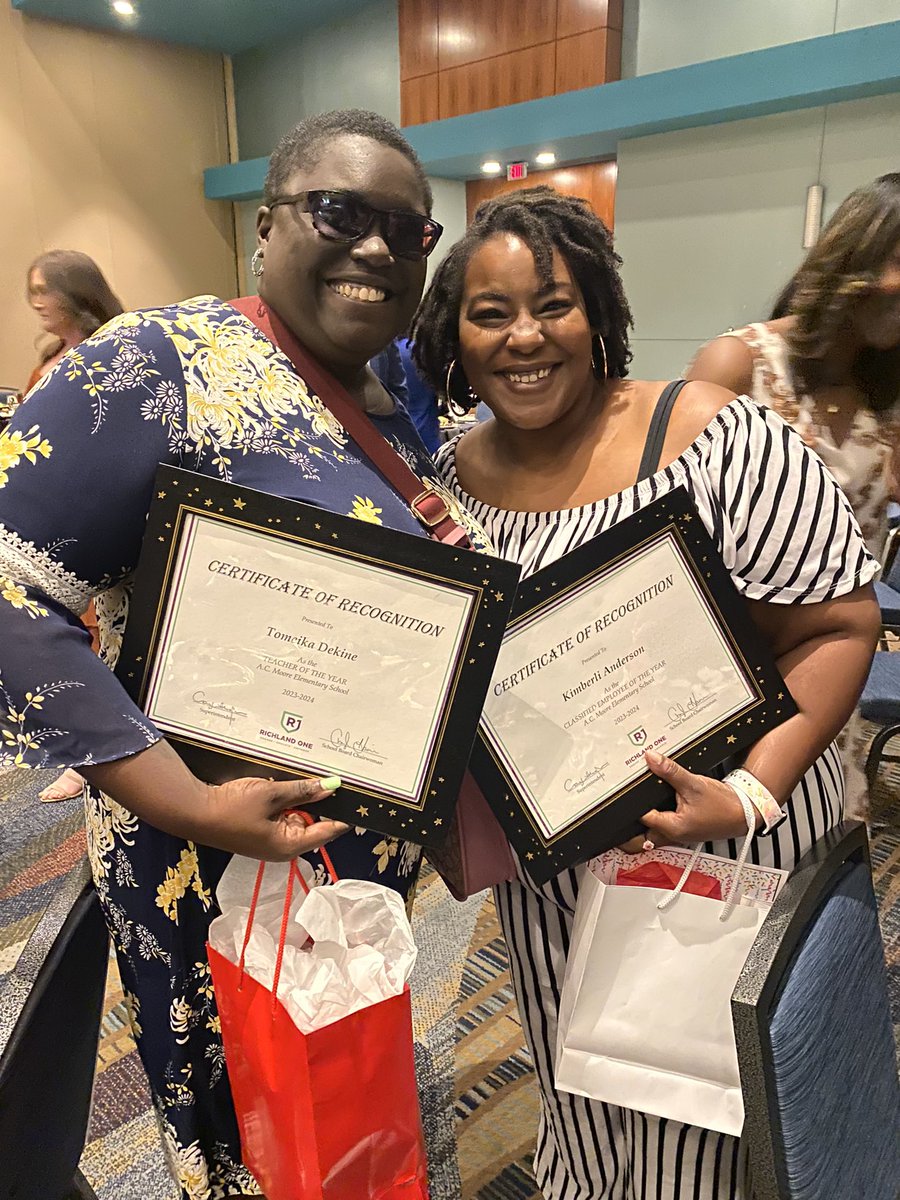 AC Moore Elem tweet media