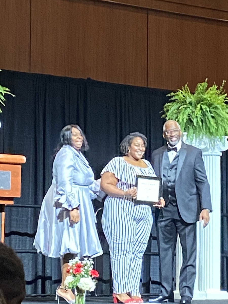 AC Moore Elem tweet media