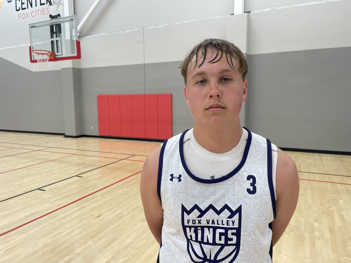 TeddyBahu's tweet photo. Charlie Wunderlich (25 pts), Justin Janssen (25 points) and Luke Jung (26 pts) lead the way for @FoxValleyKings1 in tonights final game. Recaps from tonight coming shortly.

#PHMidwestShowdown https://t.co/z8CShxgNlN