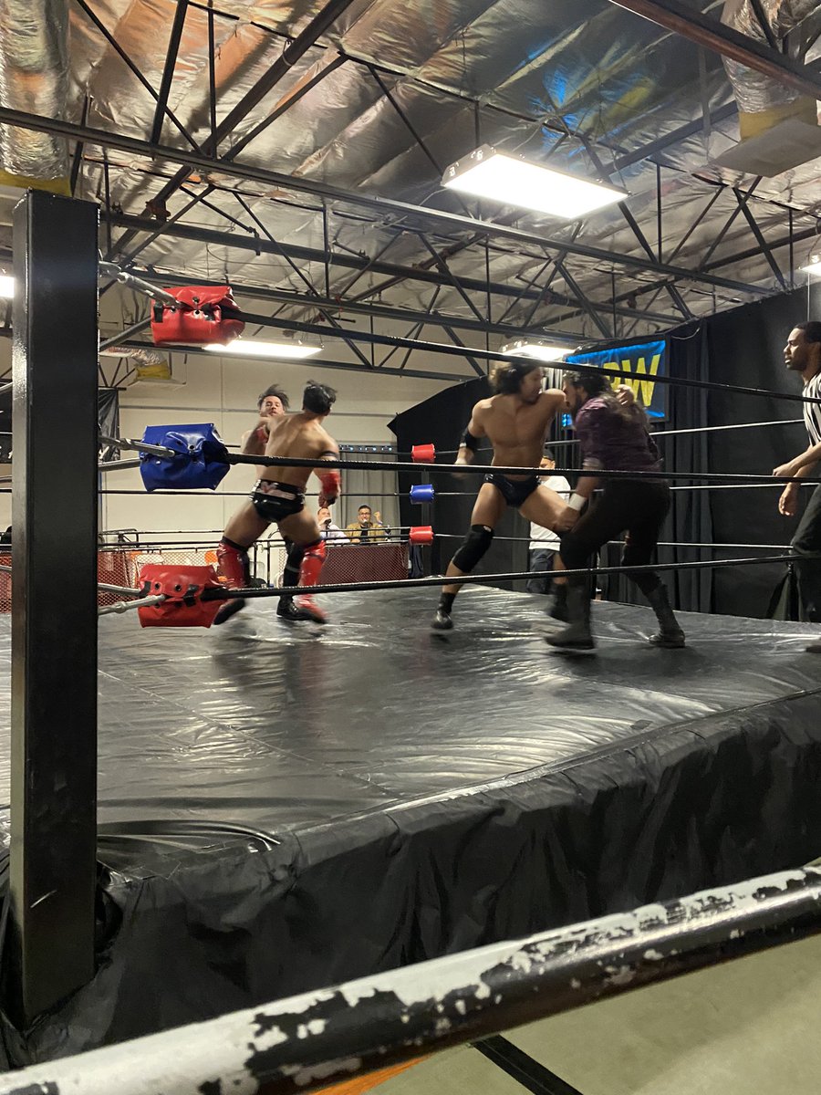 madwomanwabox's tweet image. HE CAME TO SAVE US—AND @HD_DiegoValens !!! Viva @KingMaximilien !!!! @MPW_CA