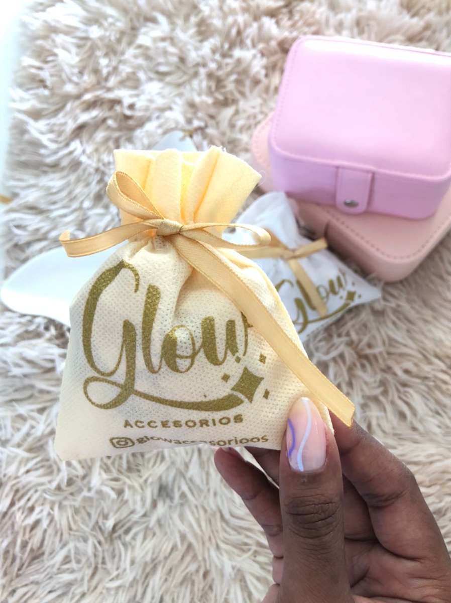 orinicolee's tweet photo. O sea para cuándo me siguen en Glow Accesorios🥺🥺🥺🥺? 

Requiero con urgencia https://t.co/EPGiLDuxGD