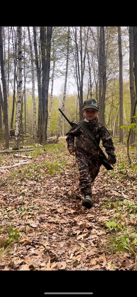 Raise em right
.
.
.
#hunt #hunting #youth #turkeyhunt #turkeyhunting #turkeyhunter