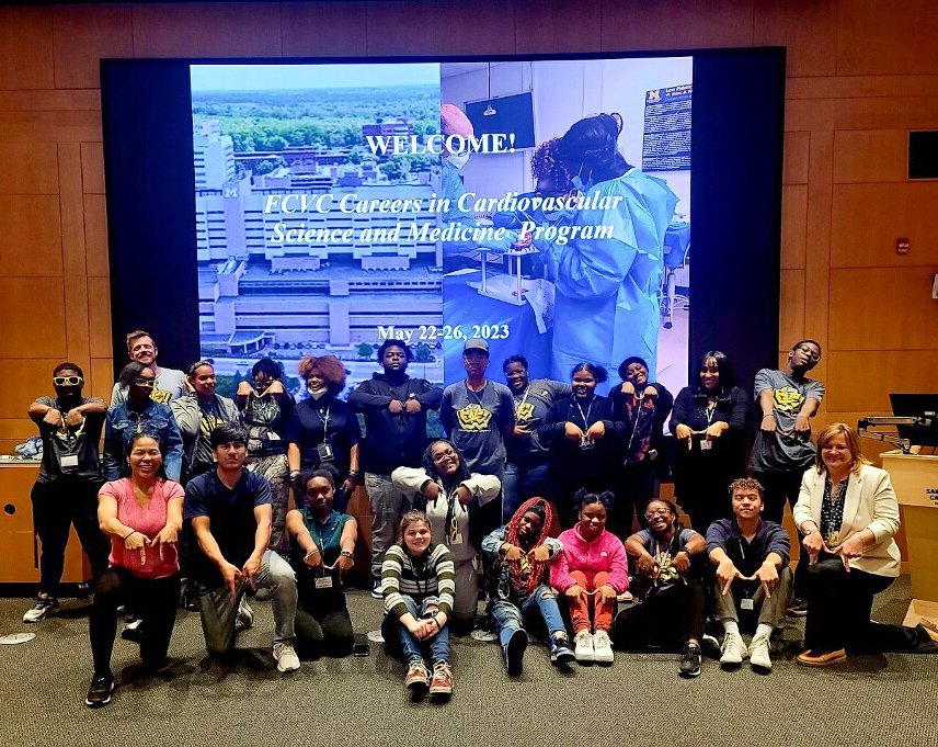 David Jones (@ephyswiz) on Twitter photo Year 2 of our Careers in Cardivascular Science and Medicine is in the books! Thank you to our partners at Cody High School and everyone from the <a href="/umichCVC/">U-M Health Frankel CVC</a> and <a href="/umichmedicine/">Michigan Medicine</a> that contributed to make it such a sucess! Year 2 of our Careers in Cardivascular Science and Medicine is in the books! Thank you to our partners at Cody High School and everyone from the <a href="/umichCVC/">U-M Health Frankel CVC</a> and <a href="/umichmedicine/">Michigan Medicine</a> that contributed to make it such a sucess!