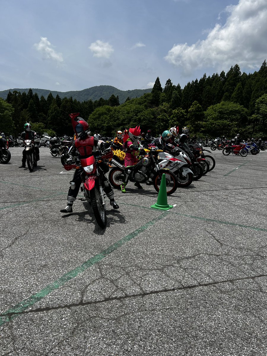 picchio819's tweet photo. 勢揃い
#2りんかん祭り https://t.co/1rp3ouy3JW