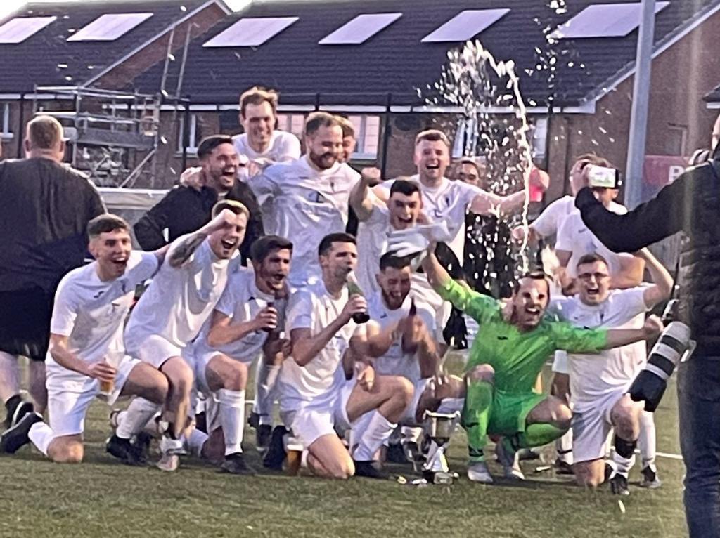 Hang it in the Louvre 🏆 

Stratton 3 - 0 <a href="/GlasgowDukes/">Glasgow Wellington FC</a>