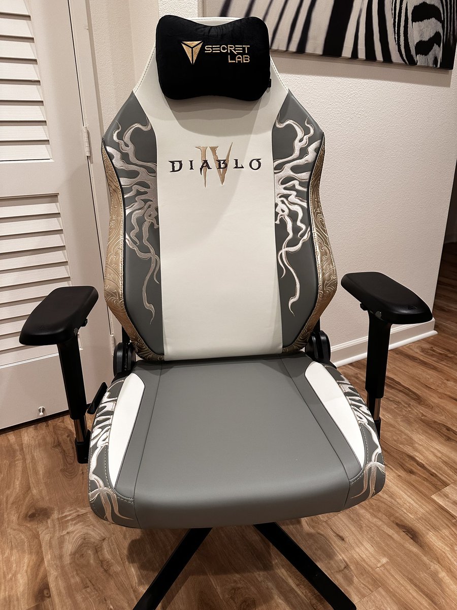 Adam Fletcher on Twitter "Dad chair assembled 👏🏻"