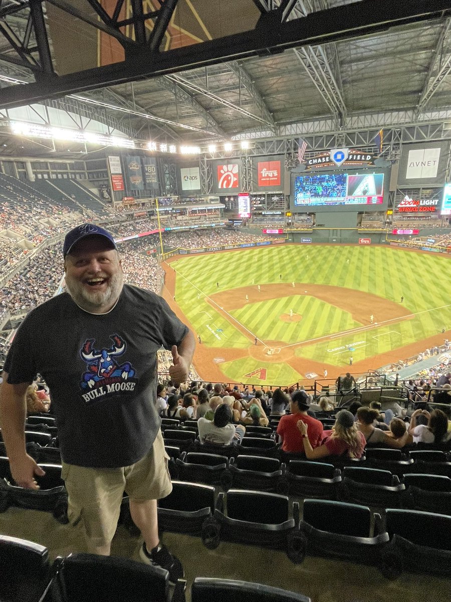 MightyZebra29's tweet photo. I brought the spirit of the @701BullMoose up to the rafters in the valley of the sun! https://t.co/8N3JBzKTgZ