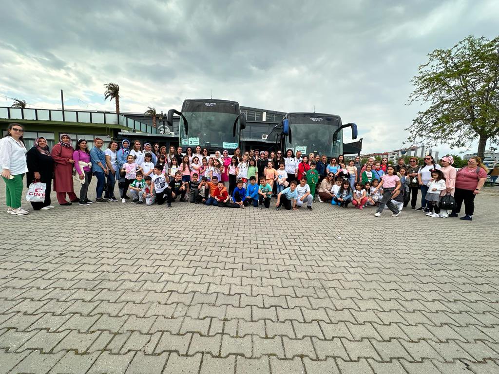 UIlkokulu's tweet photo. Okulumuz 2. sınıfları serhat şehrimiz Edirne’ye gezi düzenleyerek, şehrimizin tarihi ve kültürel değerlerini ziyaret etmişlerdir. https://t.co/GszYYyYYyE