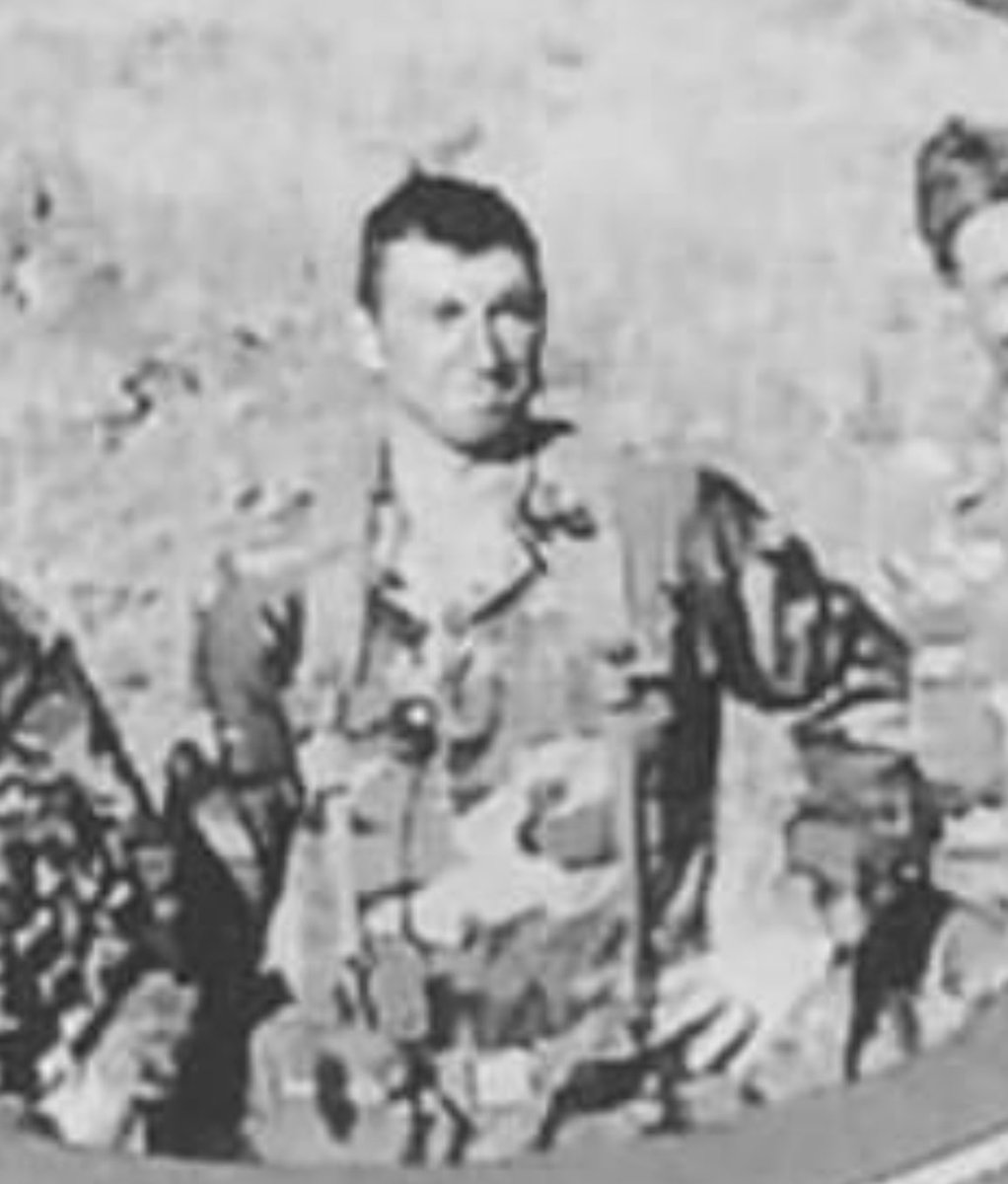 hol2doc's tweet image. Wanting to speak 
Wanting to stay silent 
Wanting to honor you 
Not knowing how 
Heart breaking 
Tears falling 
Missing you now