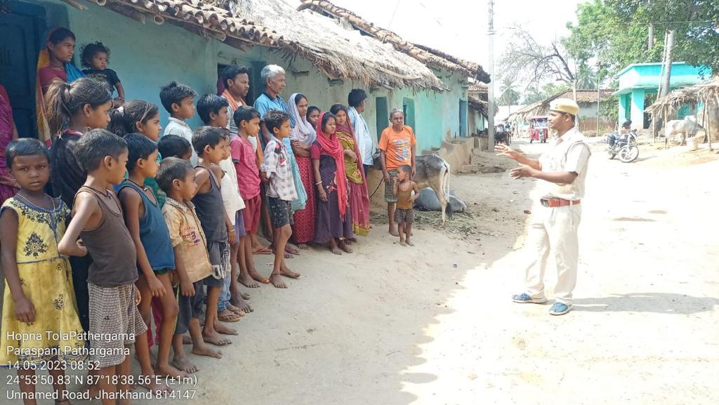 dfogodda's tweet photo. Godda Forest Division organising massive village outreach programs about MISSION LIFE stipulated actions to be adopted by masses.@HemantSorenJMM @narendramodi @prdjharkhand @jhar_governor @JharkhandCMO @MaunPrakash_IFS  #environnement #protect #lifestyle #lifestyleforenvironment https://t.co/f3PovOCn8a