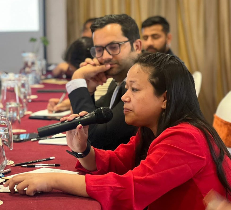 magar_binda's tweet photo. Very vibrant discussion 2day on #Right2Information with RTI #champions #advocates and RTI organizations & Delegates of Sri Lanka Right 2 Information Commission
@UNDPNepal @UNDPSriLanka @suchanaayog https://t.co/2xUNIvd1J1