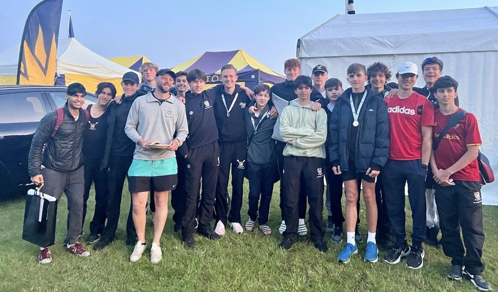 SPSBCSupporters (@spsbcsupporters) on Twitter photo A huge well done to ALL the boys who took part yesterday.
Special mention goes to the J14 As and the J14 A quad who won their finals, along with the J15A crew who got silver in a closely fought race.
Good luck to the J16s and Seniors today! 
#yeahpauls A huge well done to ALL the boys who took part yesterday.
Special mention goes to the J14 As and the J14 A quad who won their finals, along with the J15A crew who got silver in a closely fought race.
Good luck to the J16s and Seniors today! 
#yeahpauls