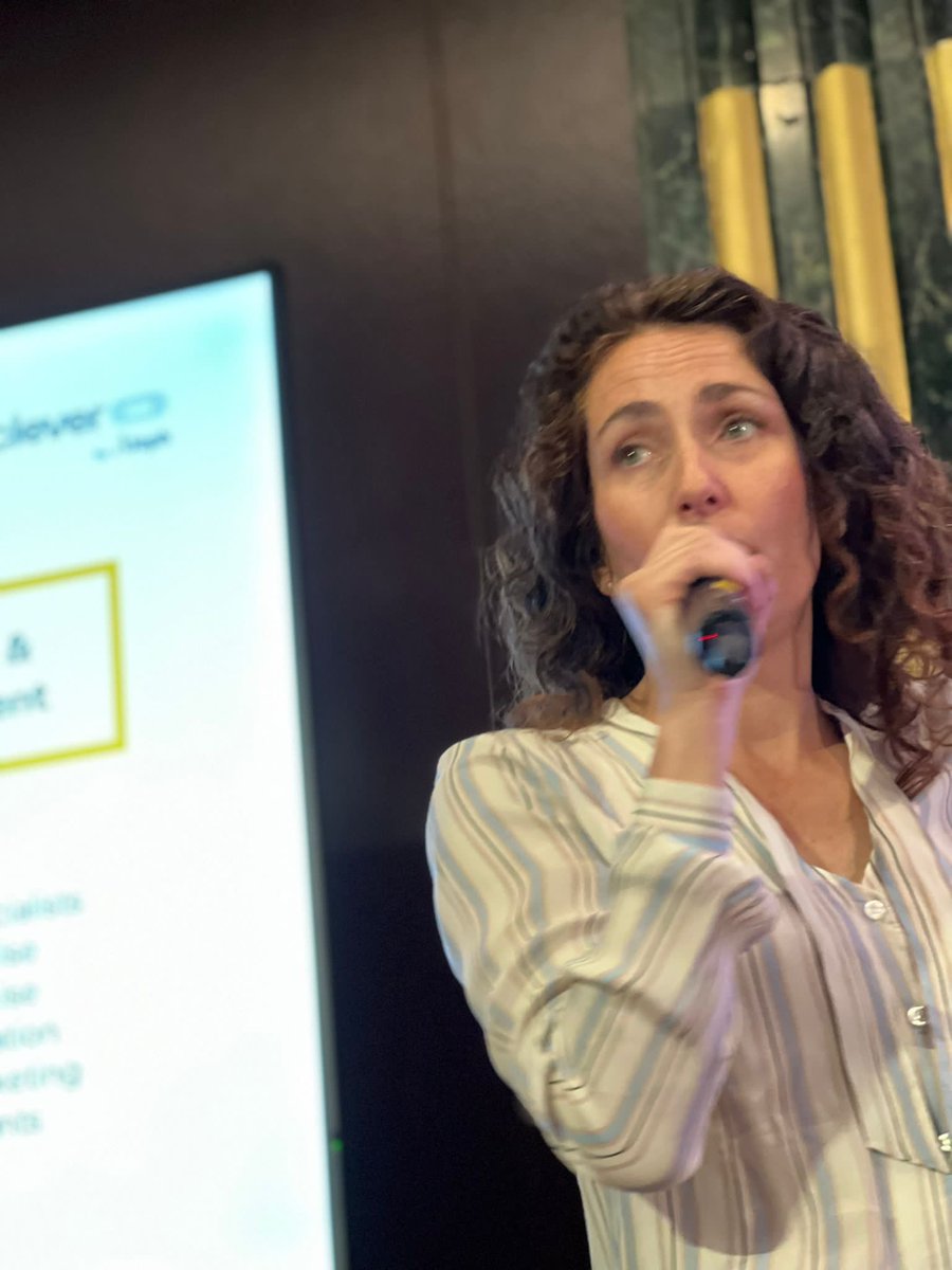 martafdzgar's tweet photo. Yesterday I was invited to present in front of my colleagues from @AlephHolding  How we sell online our @CleverAds_tools. I had such a nice opportunity to connect with great professionals from top companies such as @IMSCorp @httpool @SocialSnack @WiseBlue @genus_ai 💚💛💙 https://t.co/xHtgKsX3A3