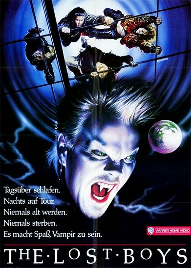 German film poster for #TheLostBoys (1987 - Dir. #JoelSchumacher) #KieferSutherland #CoreyFeldman #CoreyHaim #JasonPatric #DianneWiest #AlexWinter