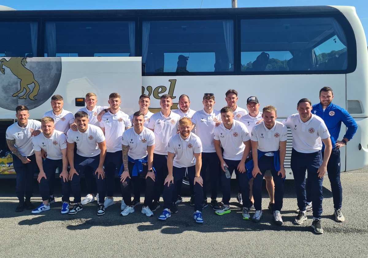 Game faces 👊 the boys are en route to the sunny seaside! Hopefully, to do the business 🤞

#UPTHEALBION 
#TOGETHER 
#IMFEELINGIT