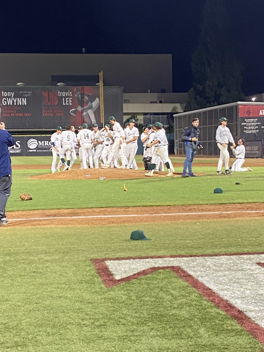 Winners!!!!  2023 Champions⚾️ 
#back2back