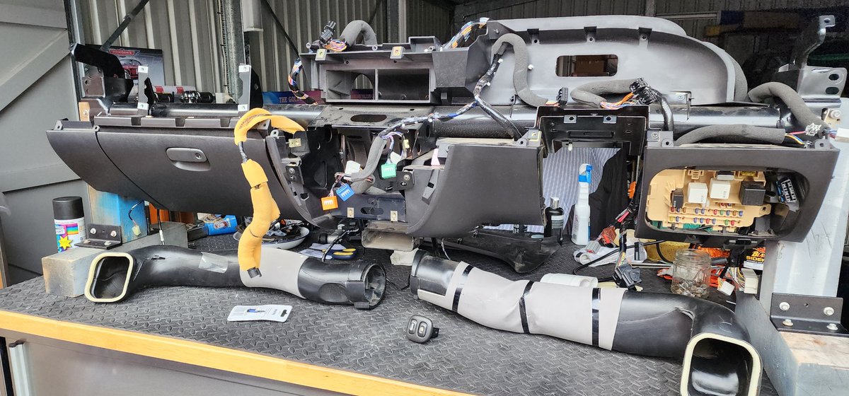 Darkhorse800hp's tweet photo. Rig made up to hold the dash for assembly. #prayforian #gulp. Treating rust areas first while wait for the top to be trimmed in leather. Hope this looks OK in the end. #AuXr8 https://t.co/6lHcJFJdCA