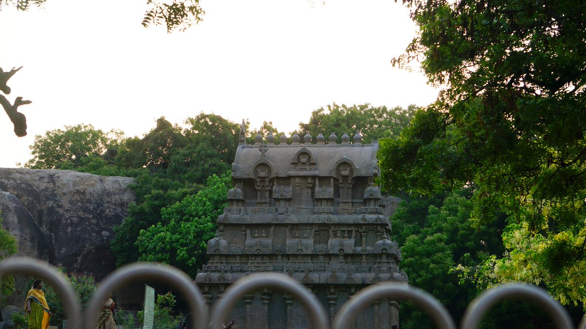 Nagaprabhu1596's tweet photo. முயற்சிகளில் தான் இருக்கிறது வெற்றி தோல்வியும்
#stonegod #stoneart #magabalipuram #independentphotography #stonephotography
#walk #silhouttechallenge #eveningsun #photooftheday #photography #tamilnadu #dslrphotography #travelphotography #Sonya6000 #Captionone https://t.co/mR2e6YlRDA