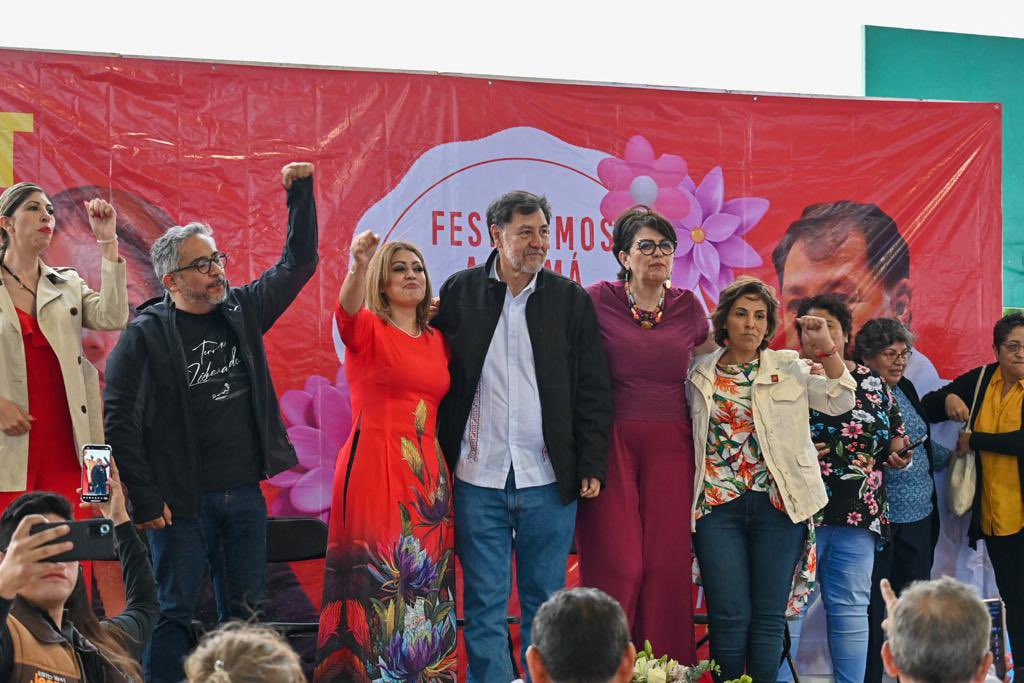 Karina_Rojo_P's tweet photo. No puedo dejar de mencionar a las concejales @ConcejalHdz de la Alcaldía Miguel Hidalgo y la Concejal @Ilisj de la Alcaldía Álvaro Obregón. Su compromiso con el servicio público y su incansable labor en beneficio de la comunidad son dignos de reconocimiento y agradecimiento. https://t.co/3KoMyWl18O