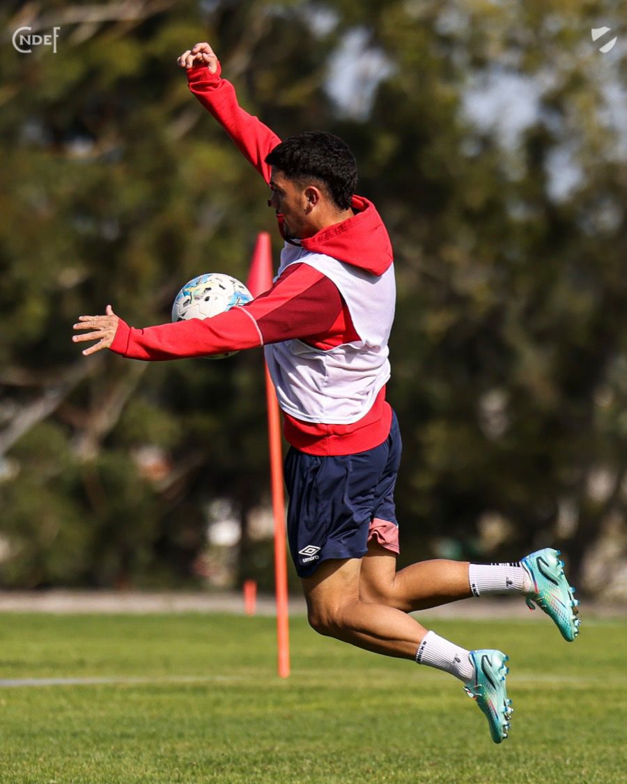 🆙⚽7️⃣

#ElClubGigante 🔵⚪🔴