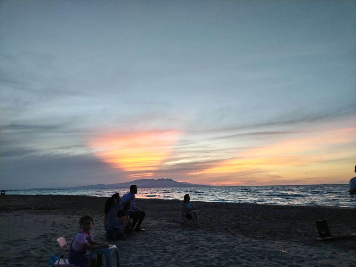 #FelizSabado hasta el mar con sus olas inmensas, alaban al creador.