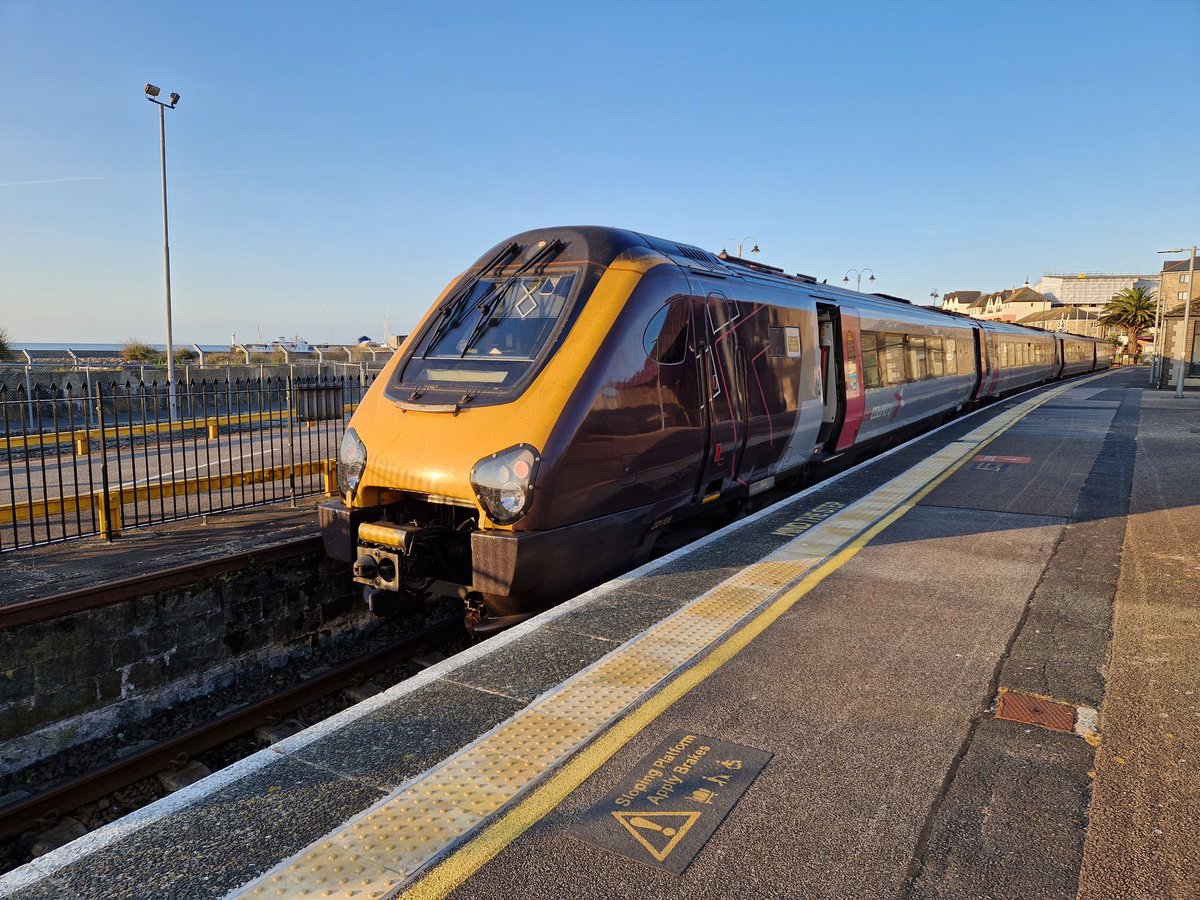 Ian4471's tweet photo. So here we go... 1S43 Penzance to Aberdeen for the next 14 hours or so. https://t.co/DMKIYBkrLo
