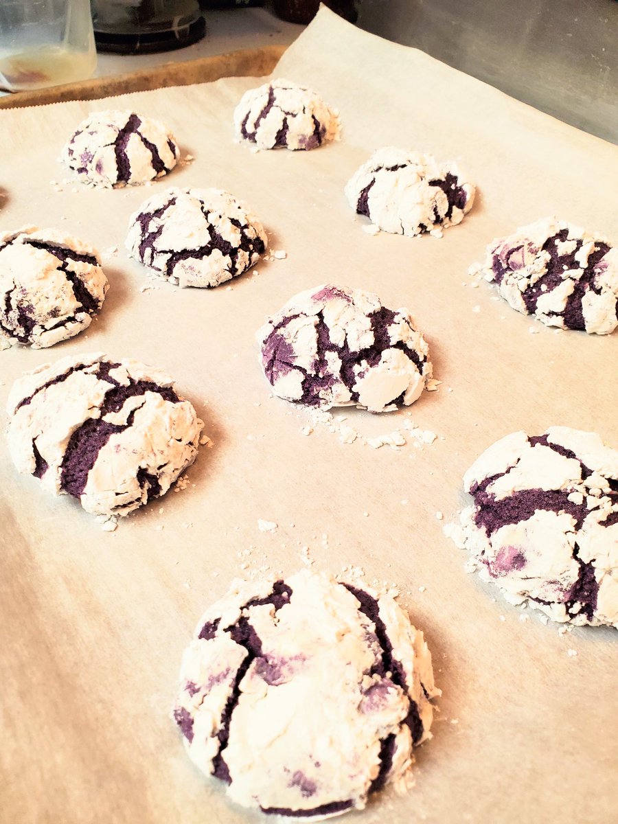Caffeinatedfwog's tweet photo. Why yes, I was baking tonight! #ubecrinkles #bakebakebake https://t.co/XkkbKTuMjH