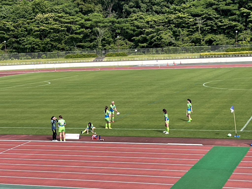 anosannma's tweet photo. 3試合目は最初から6名かな、みなさん楽しそう。 #bell7 https://t.co/3RcpvY0ojj