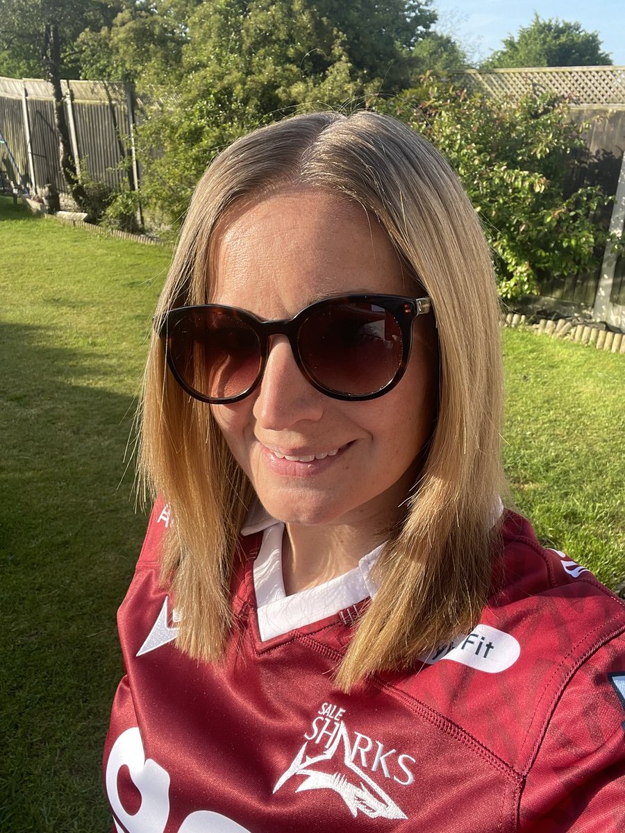 FAHissey's tweet photo. Up early for the journey to Twickenham ๐@SaleSharksRugby #SettingSale #GallagherPremFinal #rugby #17yearslater https://t.co/XuyHyICEah