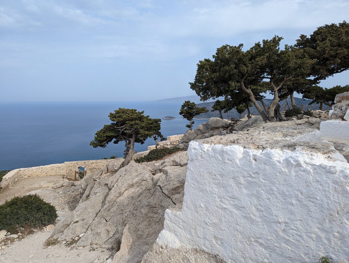ZinvolReizen's tweet image. Voor de wandeling (ik was te vroeg) even naar Monolithos Castle gegaan. Prachtig plekje met een wijds zicht over de zee.

#monolithos #griekenland #ontdekken #roadtrip