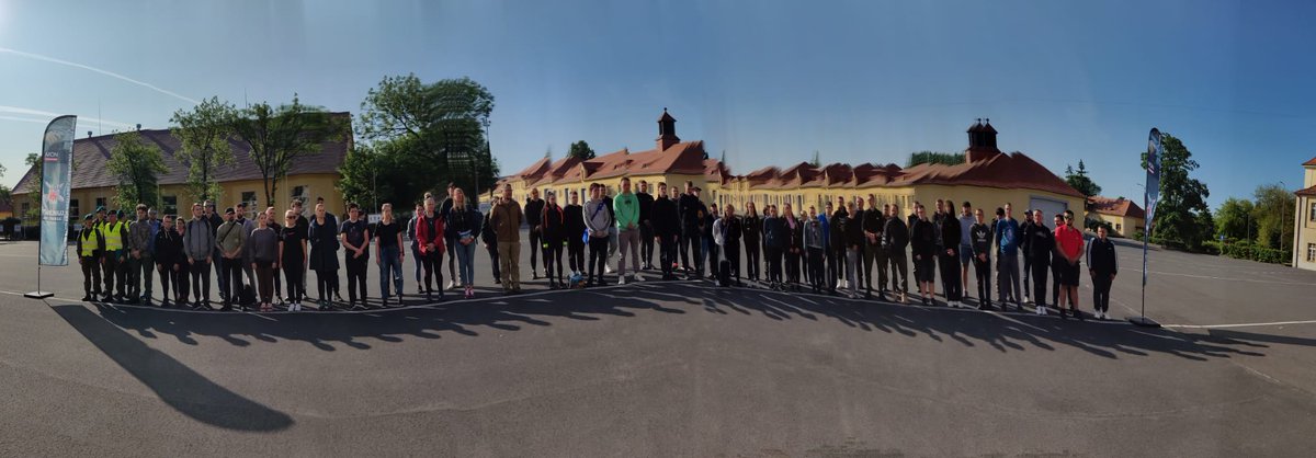 WCRTorun's tweet photo. I ETAP #TrenujJakŻołnierz w #CSAiU oficjalnie rozpoczęty 🔥🪖🪖🪖. 6️⃣9️⃣ochotników podjęło wyzwanie i właśnie rozpoczyna intensywne dwa dni szkolenia 💪💪💪
#ZostańŻołnierzem 🇵🇱
#WojskoPolskie 🇵🇱 https://t.co/rBHl4KqF8e