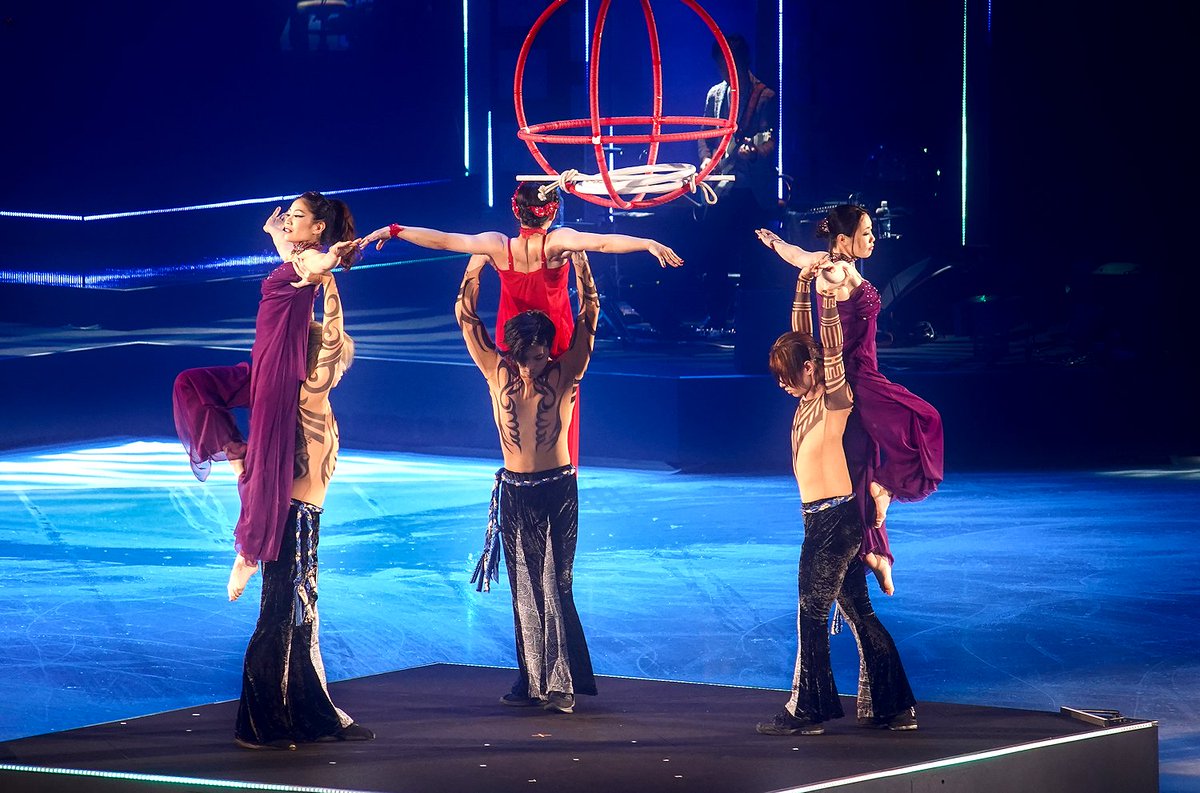 Acrobat & dance performance BLUE TOKYO team up with aerialists Airy Japan at Fantasy on Ice!

Music: Majestic Shadow

#FaOI #FantasyonIce #bluetokyo #airyjapan
@BlueTokyo