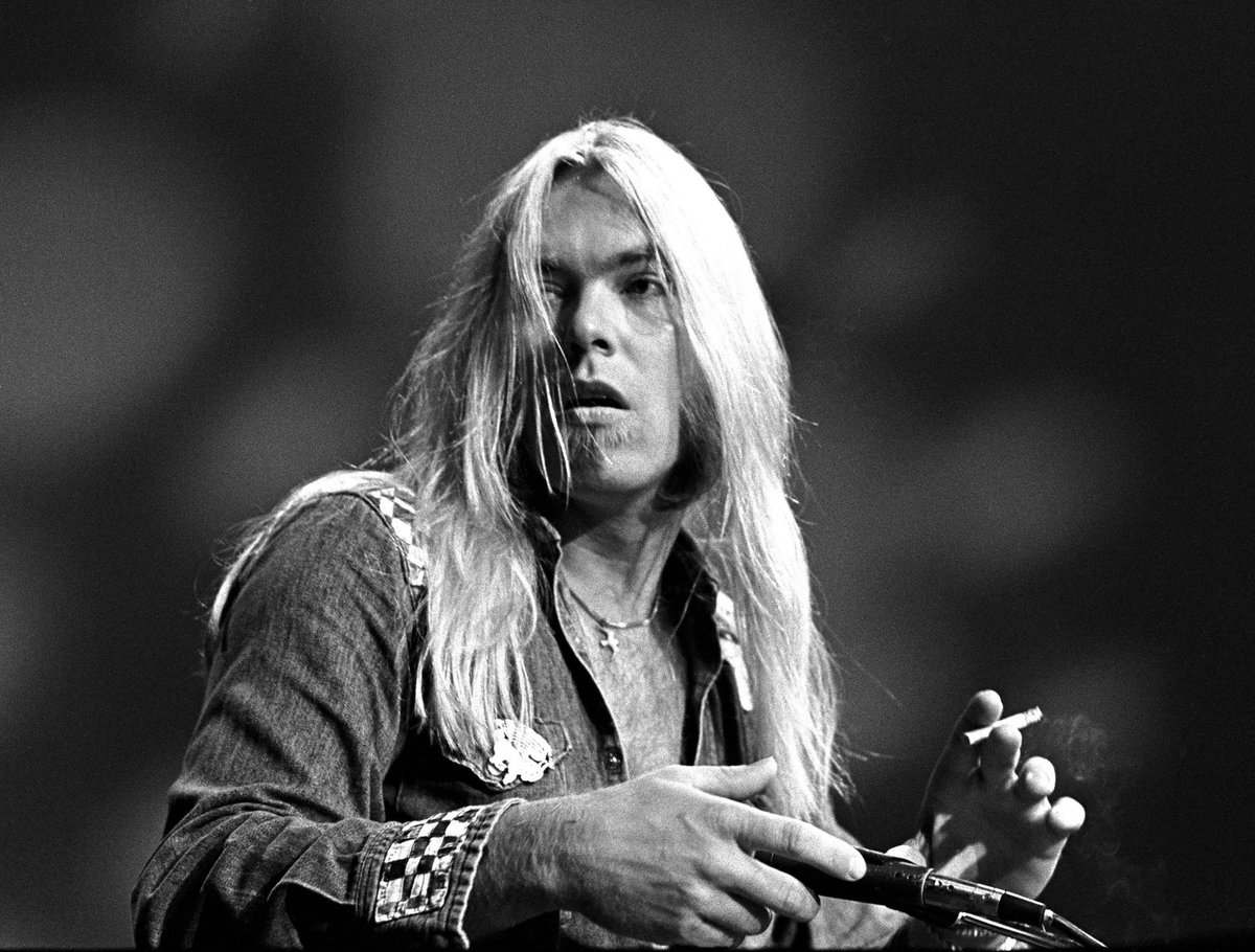 Remembering the great GREGG ALLMAN on the 6th anniversary of his passing 🙏🏻🙏🏻🙏🏻

#greggallman #allmanbrothersband #southernrock