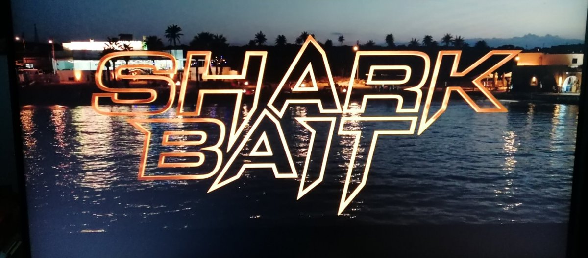 Another #sharkhorrormovie last night - expected some stupid ridiculous trash but I was positively surprised.Partly unrealistic, exaggerated and foreseeable like all of them - you know right from the beginning who's gonna survive - but #SharkBait is one of the better #MovieReviews