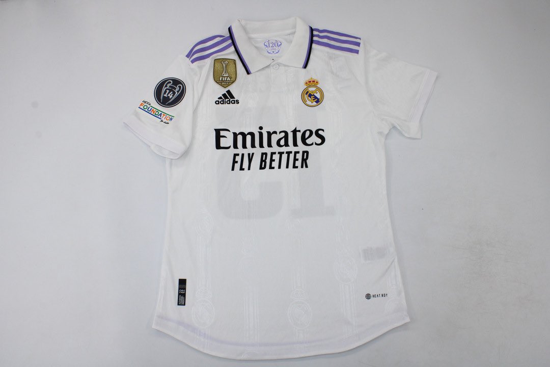 ilenagonzalez16's tweet image. Chicos‼️ Los chicos de @Ctinfo_17 y yo vamos a sortear una camiseta de Vini Jr del Madrid a elegir  por el ganador/a.
El ganador se dirá al finalizar el último partido de Liga.
Los requisitos:

-Dar RT
-Seguir a @Ctinfo_17 y a mi.

Muchísima suerte chicos.