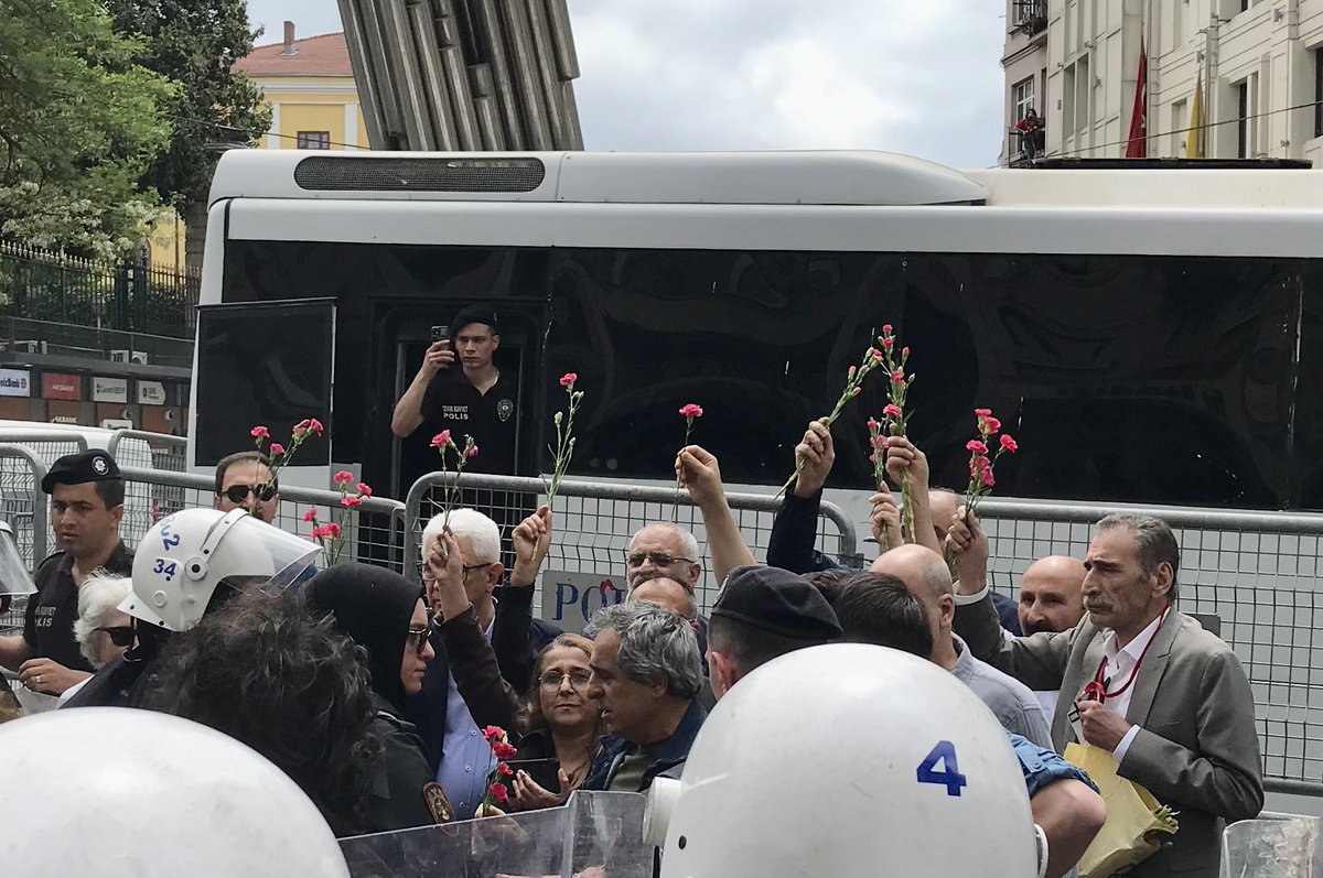 Gözaltılarımız:

Besna Tosun
İrfan Bilgin
Özge Bakır Efe
Mehmet Mert Karatağ
Maside Ocak
Hanife Yıldız
Ali Ocak
Mikail Kırbayır
Leman Yurtsever
Eren Keskin
Hasan Karakoç
İkbal Eren
Hünkar Yurtsever
Hüseyin Aygül
Coşkun Üsterci
Ümit Efe
Cüneyt Yılmaz
Gülseren Yoleri