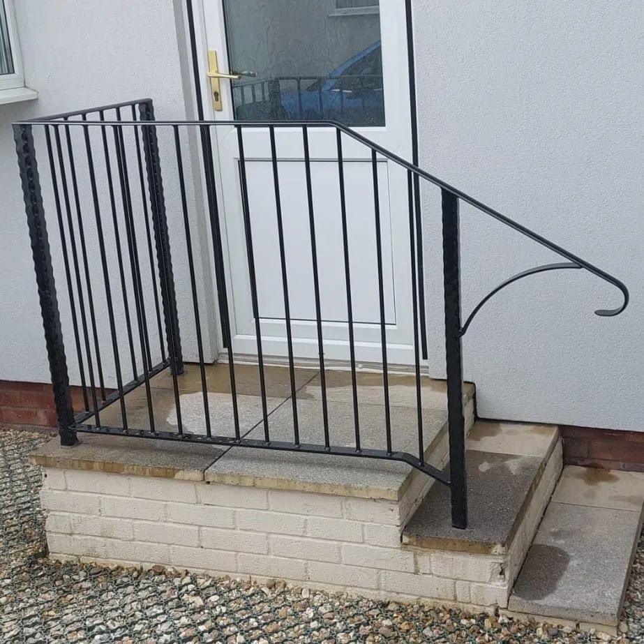 SAS_WELDING's tweet image. Some more bespoke handrails recently manufactured and installed in Somerset.

Great work lads👌#teamsas
#teamworkmakesthedreamwork 
#somersetwelder #handrails #ironwork #somersetmetalfabrication