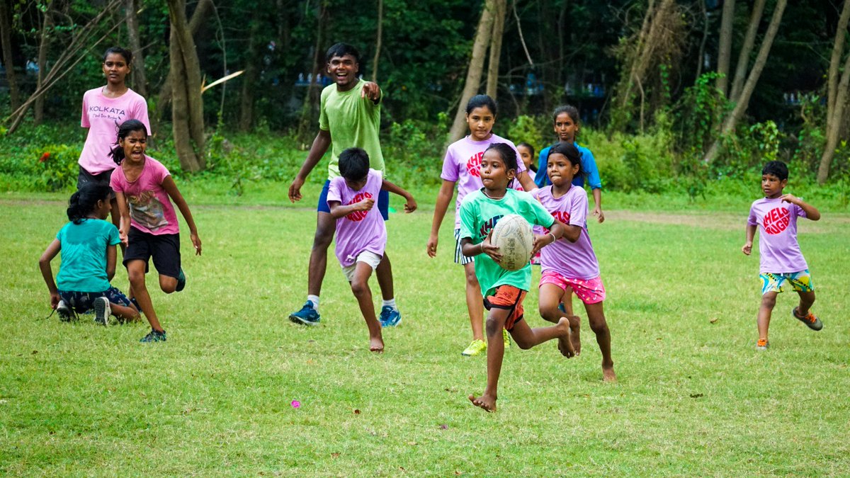 KheloRugby's tweet photo. Don't look back......
#Kolkata #CrowField #RugbyAcademy https://t.co/xlJcXAowZ4