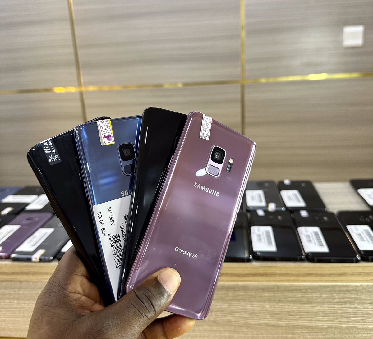 #Onetime Discount Deal🔥
🇺🇸US Premium 
🅢 Samsung Galaxy S9 Available!
4gb ram | 64gb Storage

Price Now: ₦92,000 Only

📍Who’s in

To Place Order & Delivery⤵️
DM/Call/Whatsapp +2348132727945

Check Our Telegram Channel below for More Awoof Deal

Kindly RT❤️

#GeekTech

Thread👇🏾