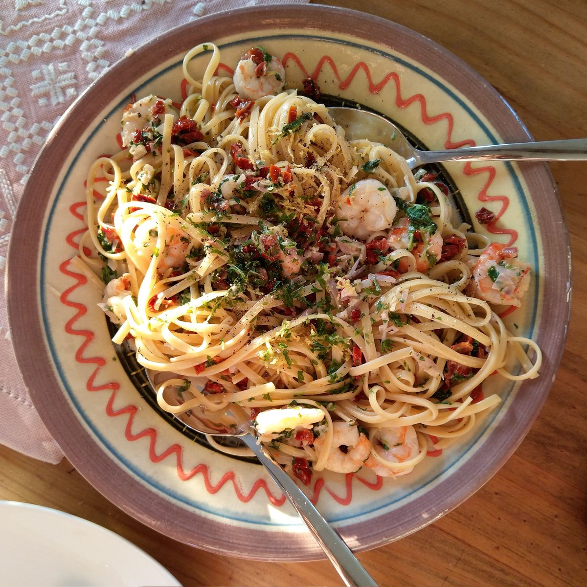 @FotoVorschlag Itsy bitsy teeny weeny creamy tuscan shrimp linguine als 'Abendessen'