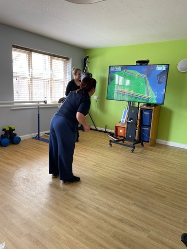 Emma_TheOT's tweet photo. Earlier this week I was in Nottingham demonstrating the MindMotion GO to an awesome neuro therapy team. It's always a pleasure to present and share how digital therputics can be used to increase therapy dosage and intensity. @MindMazeTech #MindMotionGO #rehab #stroke #tbi https://t.co/VqlpLj3qcD