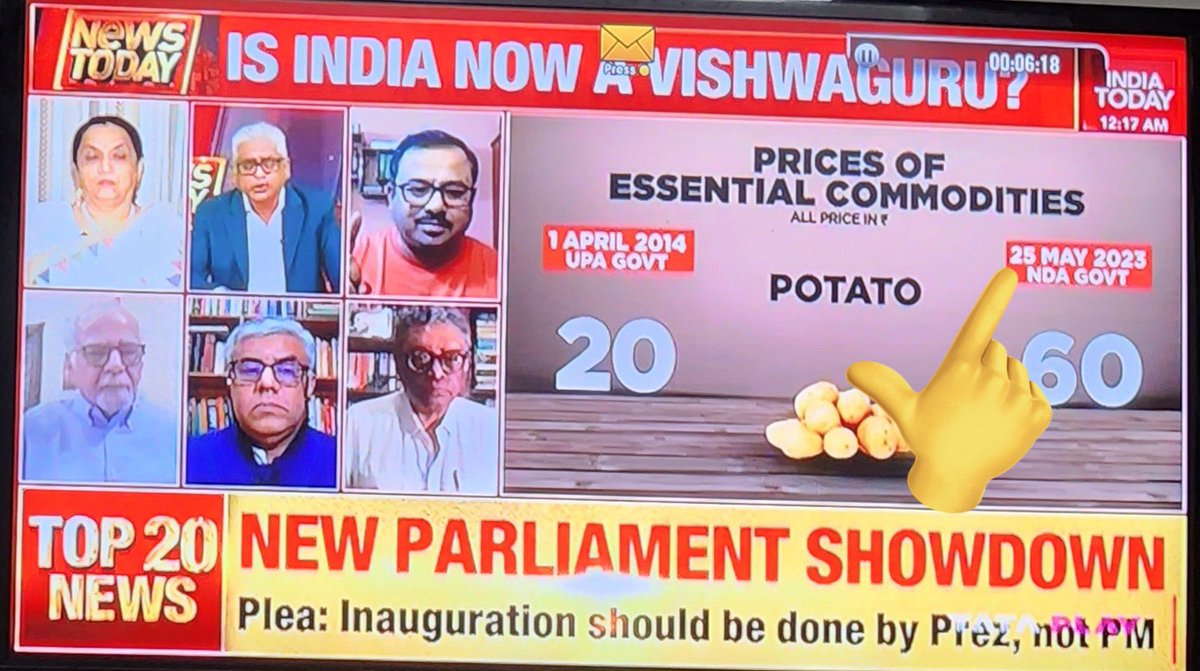 rishibagree's tweet photo. Kolkata prices Today: 

Potato - ₹ 20 per kg 
Tomato- ₹30 per kg 

Just curious to know from where India Today got their prices from ? https://t.co/PX2YBaLlXD
