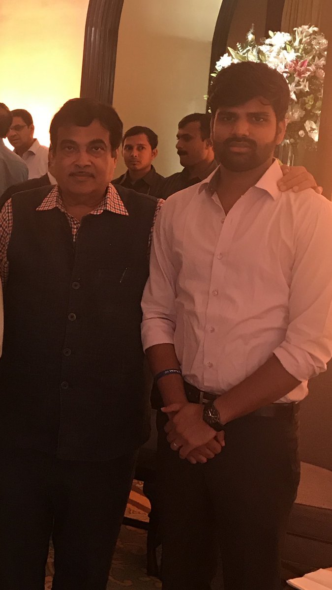 केंद्रीय सड़क परिवहन एवं राष्ट्रीय राजमार्ग मंत्री श्री नितिन गड़करी जी को जन्मदिन की हार्दिक बधाई एवं शुभकामनाएं।उत्तम स्वस्थ एवं दीर्घायु जीवन की कामना करता हूँ।देशभर में सड़कों के विस्तार एवं निर्माण के लिए आपके नेतृत्व में किये जा रहे विकास कार्य अभूतपूर्व है।
<a href="/nitin_gadkari/">Nitin Gadkari</a>