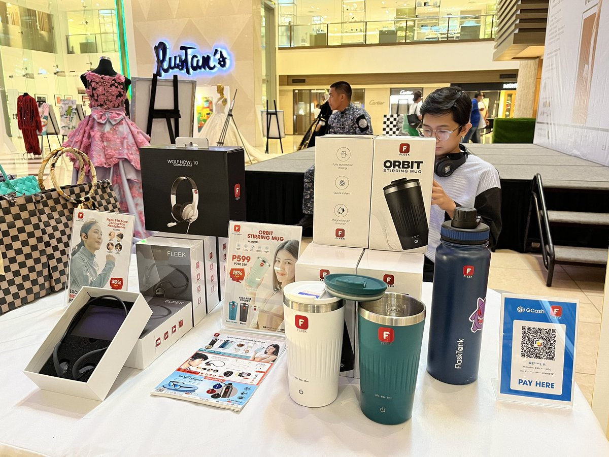 FleekPH's tweet photo. Hello #FLEEKFriends, pls visit our booth at 2nd floor EDSA Shangri-La Plaza Mall starting today until tomorrow and get up to 50% OFF on select FLEEK products. This is part of our post Mothers Day celebration in partnership with JOURNEY OF WONDER WOMEN event.

See you ❤️ #FLEEKPH https://t.co/pB8Gkc8uv7