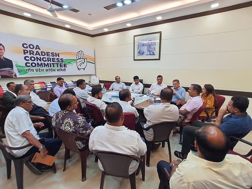 We are determined &amp; committed to protect Identity of Goa &amp; be the Voice of the People. Shared ideas &amp; views on Roadmap to Loksabha 2024 at <a href="/INCGoa/">Goa Congress</a> Office Bearers Meeting chaired by President <a href="/amitspatkar/">Amit Patkar</a> &amp; attended by MLA <a href="/carlosgoa25/">Carlos Álvares Ferreira</a> , South Goa MP Francisco Sardinha &amp; others.