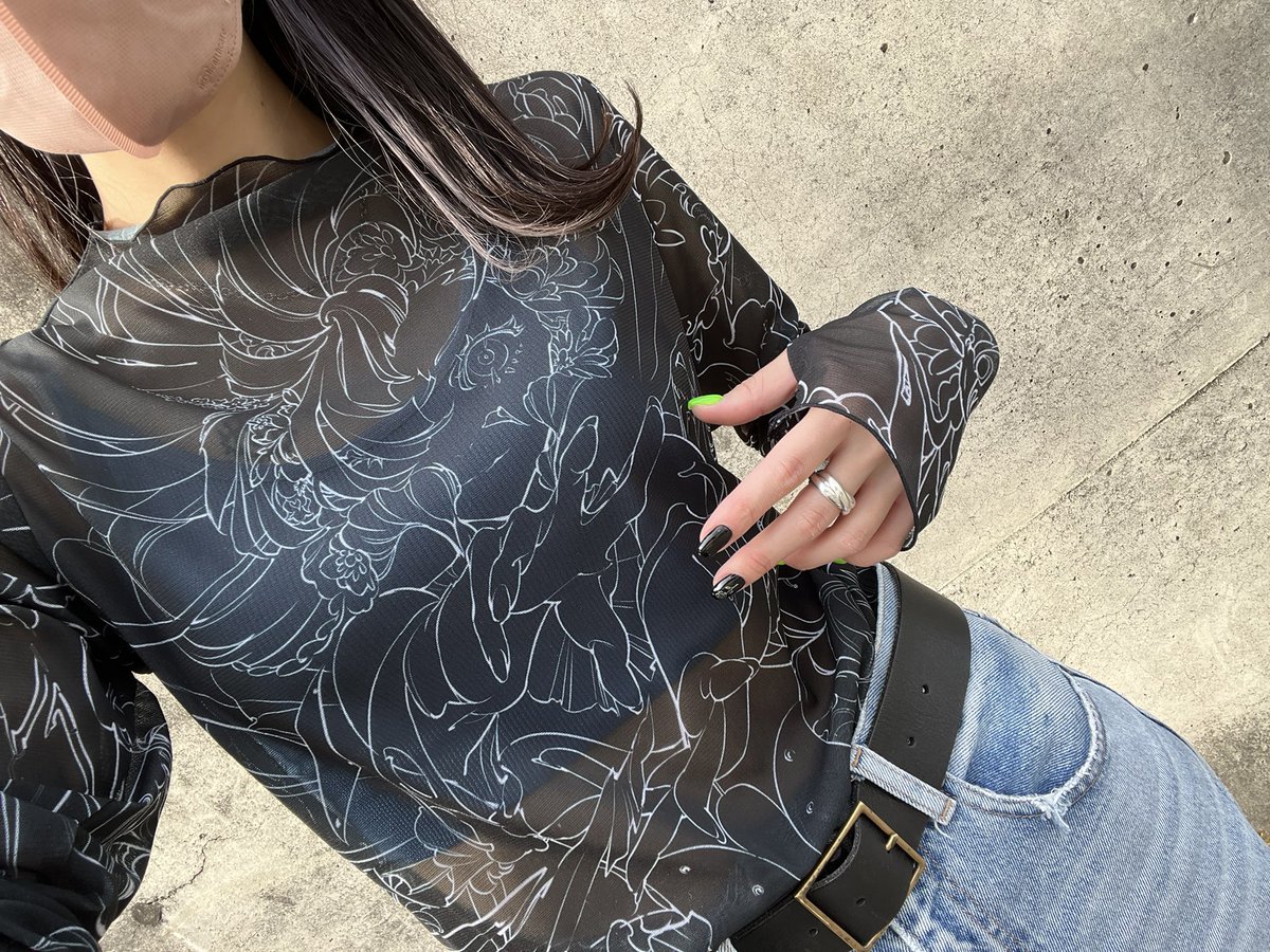 米山舞さんの展示会に行った時に買うたシアートップスを卸しますた