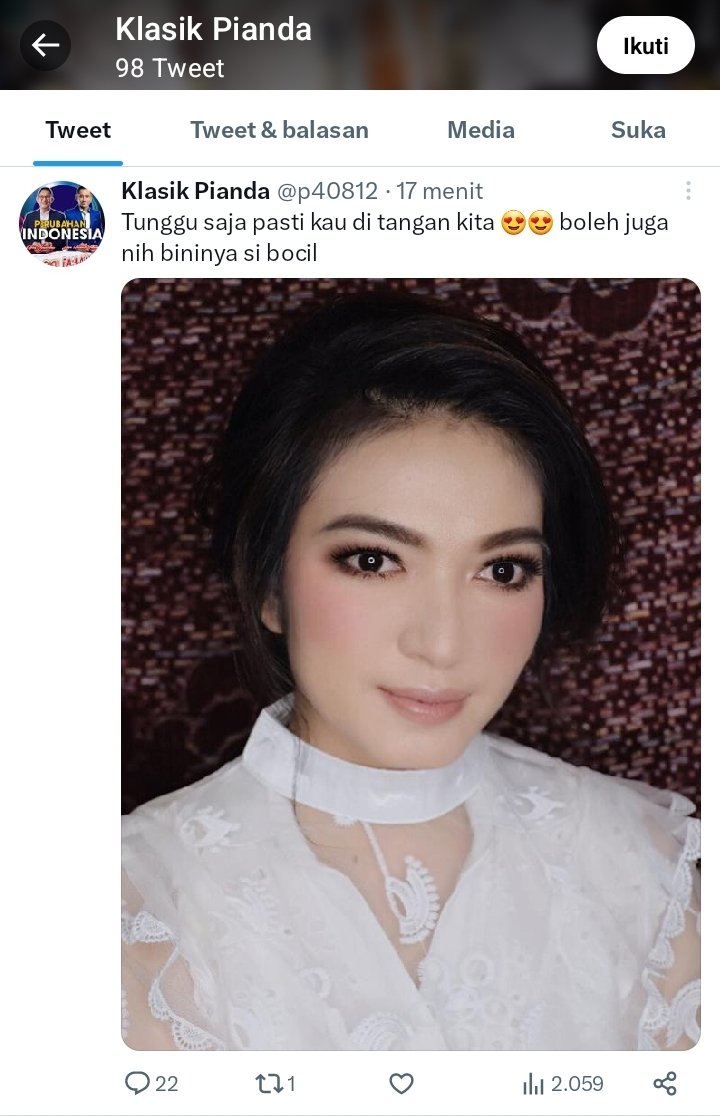 Manusia kurang ajar seperti @p40812 ini jangan dibiarkan, ini ancaman serius terhadap istrinya Mas @gibran_tweet Halo @DivHumas_Polri @CCICPolri nih bocah tolong diajak ngopi, jangan menunggu terjadi sesuatu baru bergerak, tugas aparat adalah mencegah. Cc. Pak @ListyoSigitP